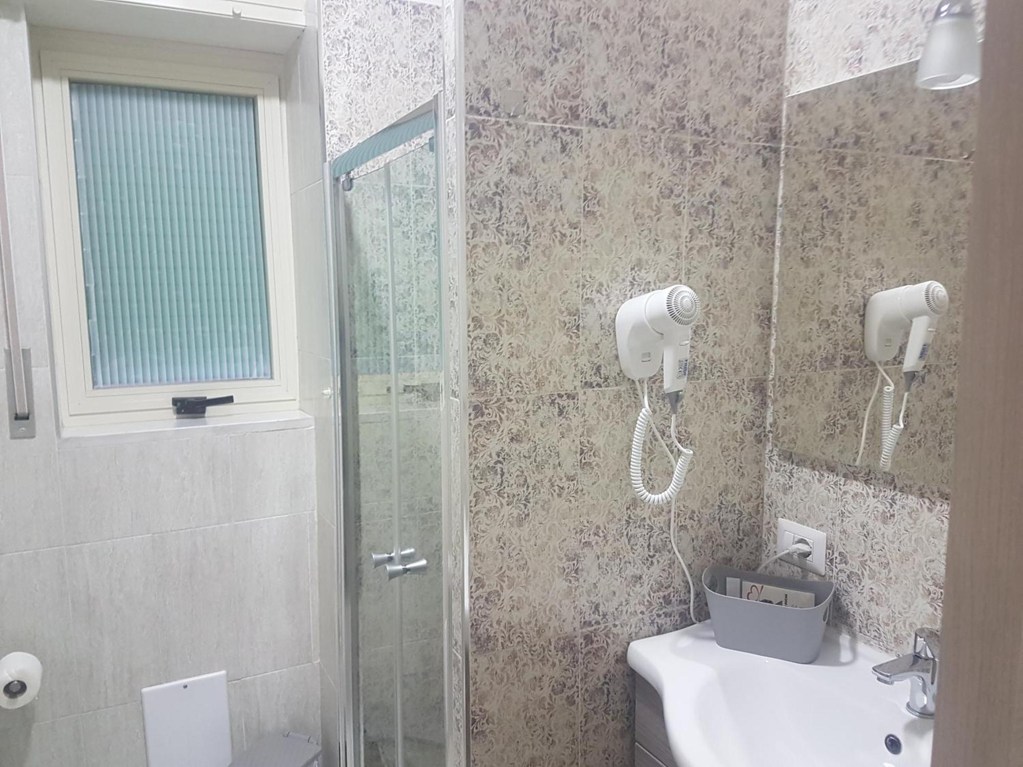 Appartamento Reginahouse Napoli Esterno foto